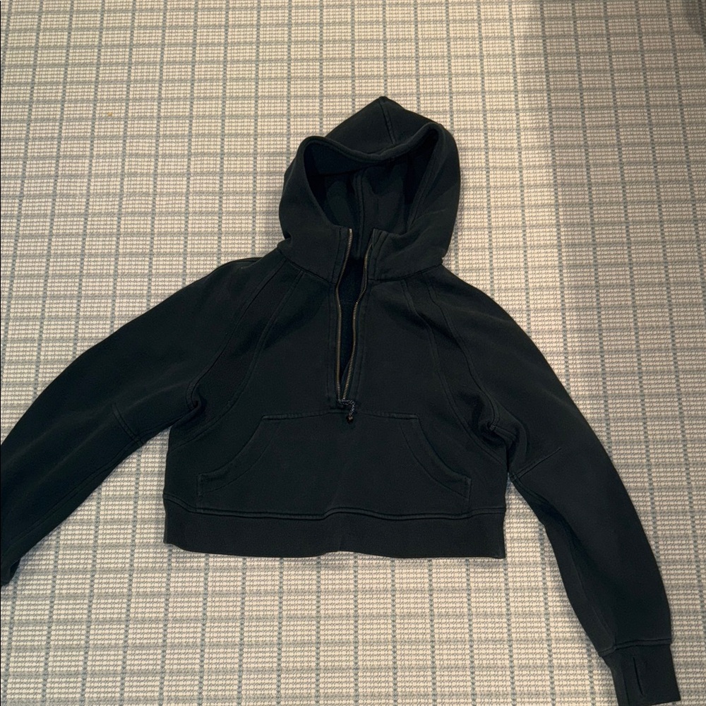 Lululemon Dark Green Cropped Scuba